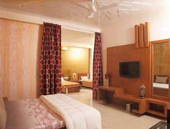 Delhi 37 3*