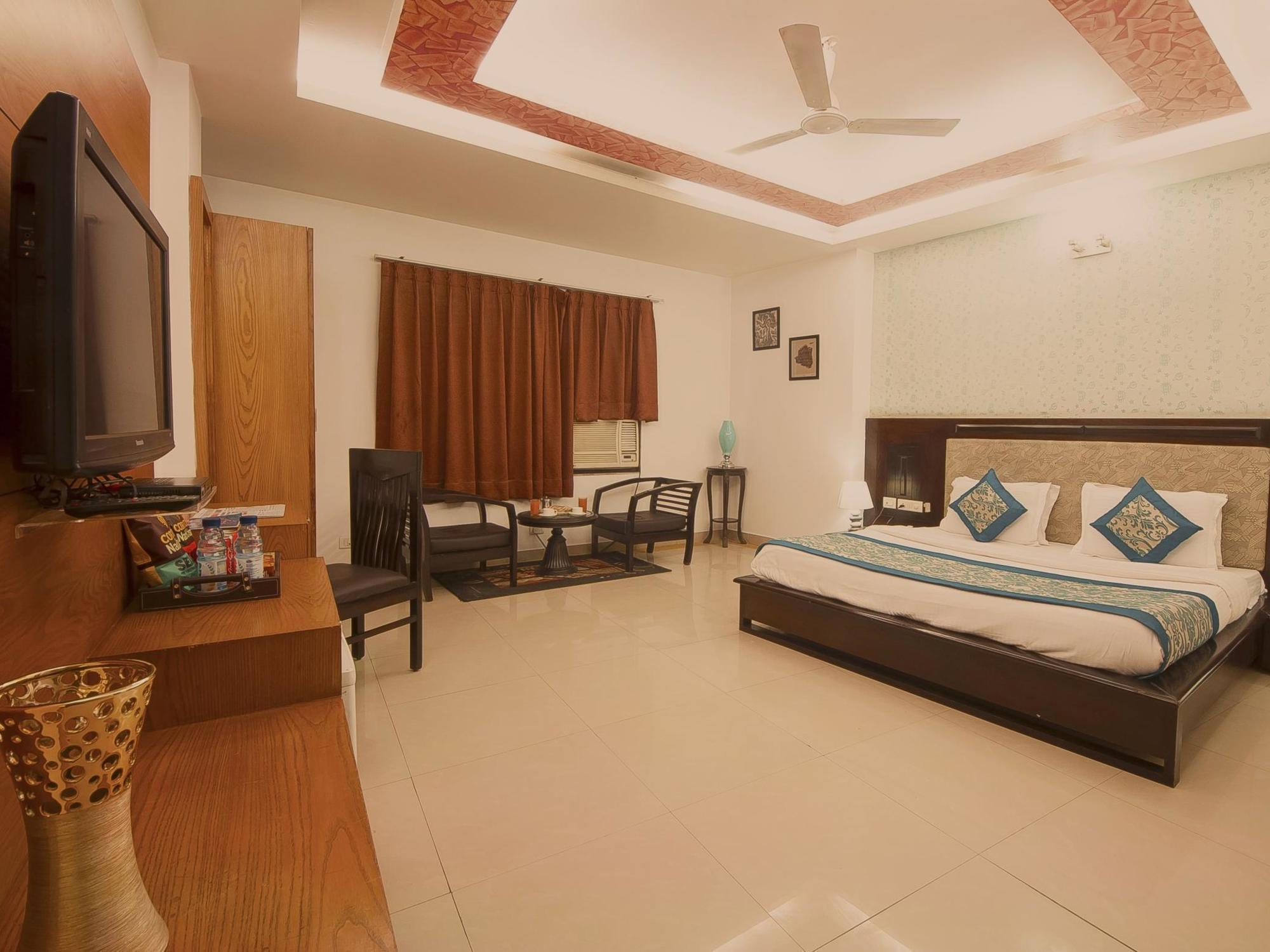 Hotel Delhi 37