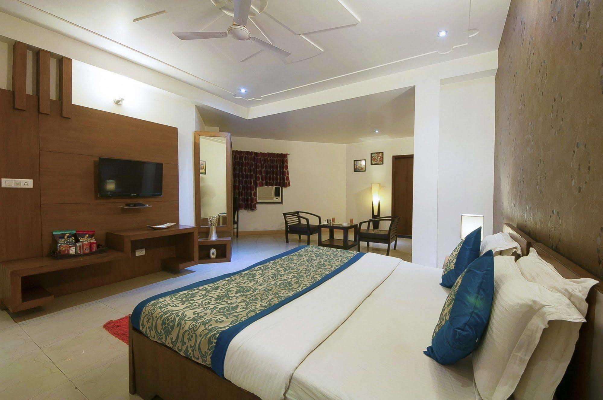 Hotel Delhi 37 New Delhi