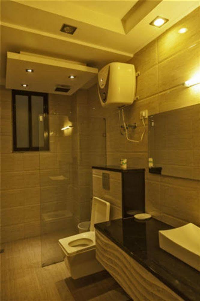Delhi 37 Hotel 3*