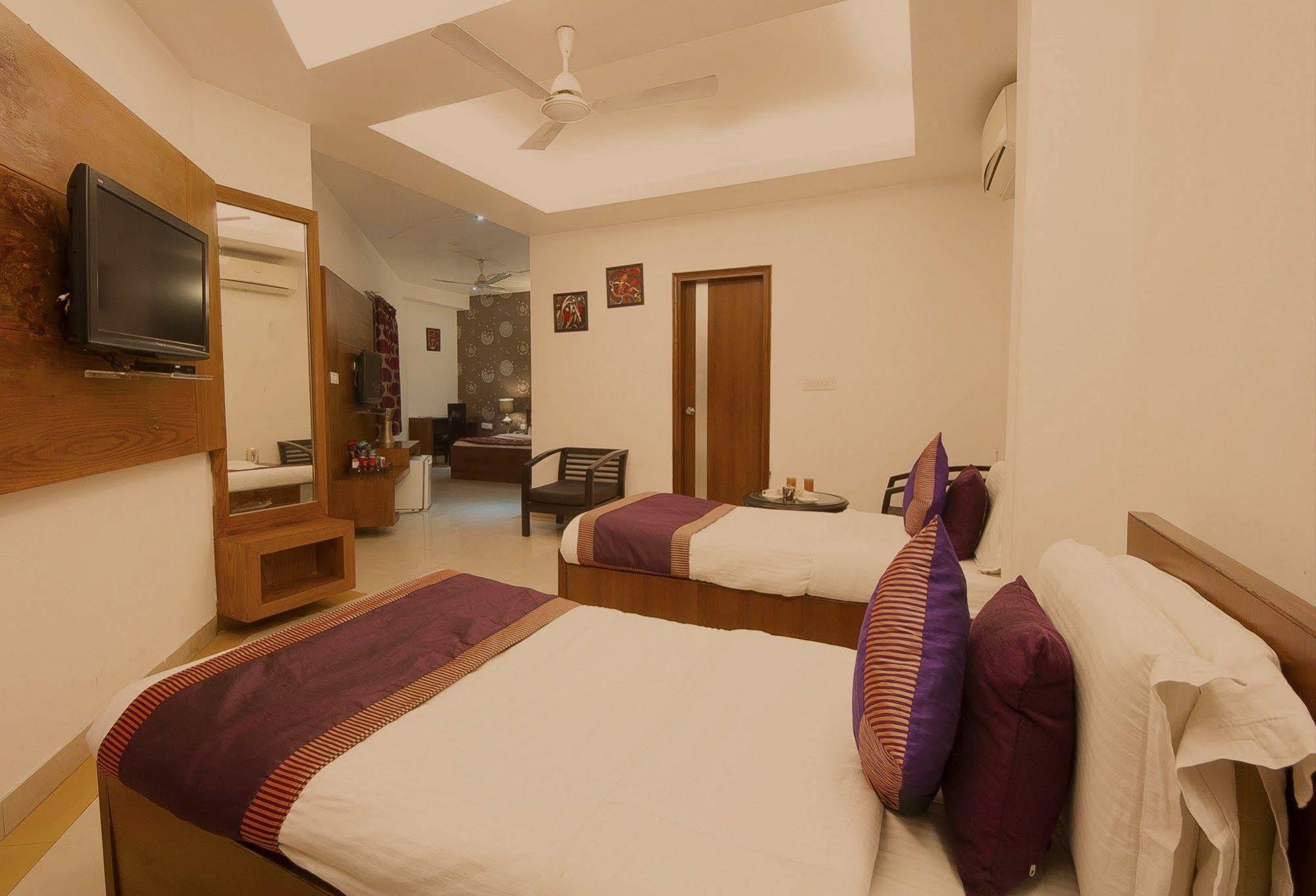 Delhi 37